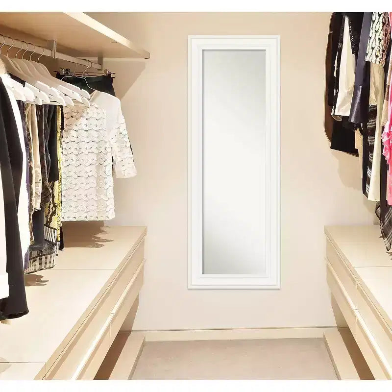 Miroir de porte pleine longueur sans biseau Ridge White 20" x 54" - Amanti Art : Cadre en polystyrène, quincaillerie de montage incluse