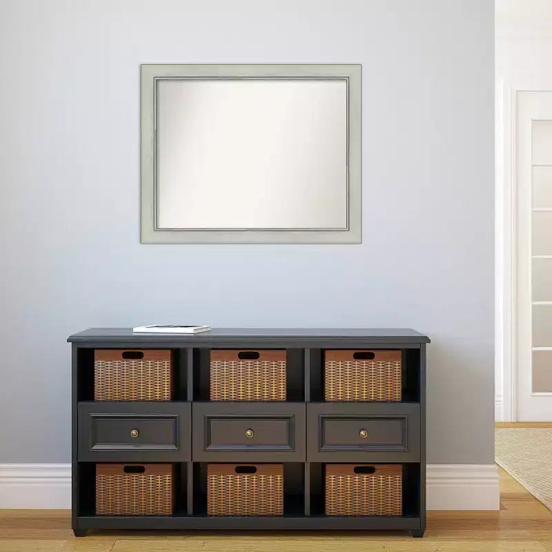 Miroir mural Flair Silver Patina 32" x 26" : Rectangulaire moderne, quincaillerie de montage incluse - Amanti Art