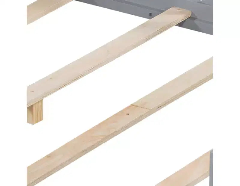 Lit Montessori complet au sol avec bibliothèque et tableau noir, plateforme de lit en bois massif avec barrières de sécurité et tête de lit de rangement pour enfants et adolescents